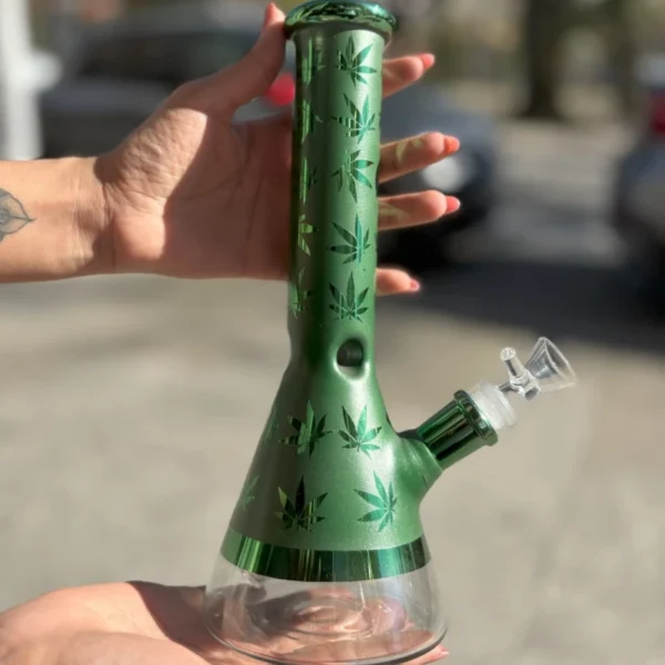 Bong de Vidro - Cannabis Green